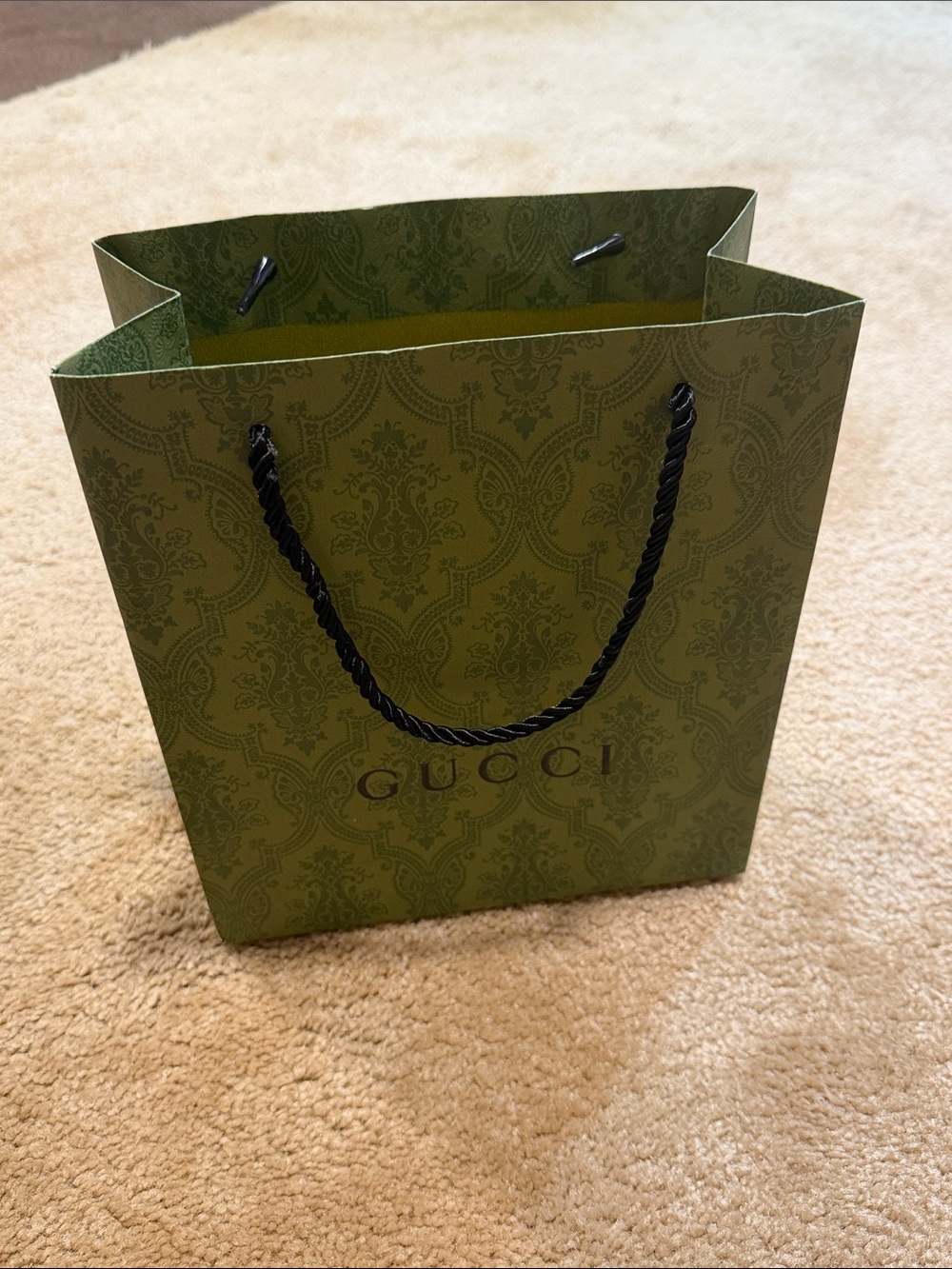 Gucci Bag - Picture 2 of 3